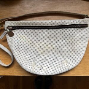 Clare V Grande Fanny